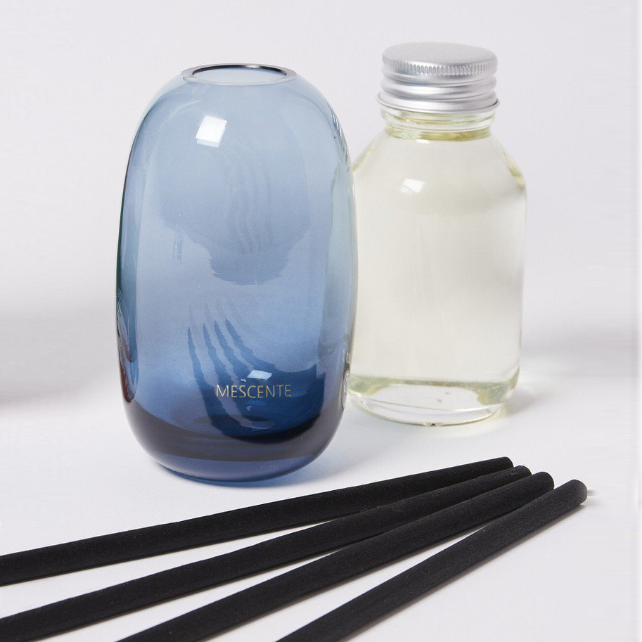 럭셔리 100ml 200ml 500ml 다이아몬드 톱 병 Loris Sola 꽃 앰버 크리스탈 Eyfel 향수 리드 디퓨저 오일
