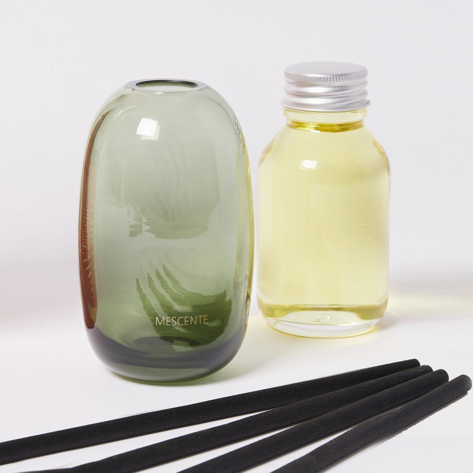 럭셔리 100ml 200ml 500ml 다이아몬드 톱 병 Loris Sola 꽃 앰버 크리스탈 Eyfel 향수 리드 디퓨저 오일