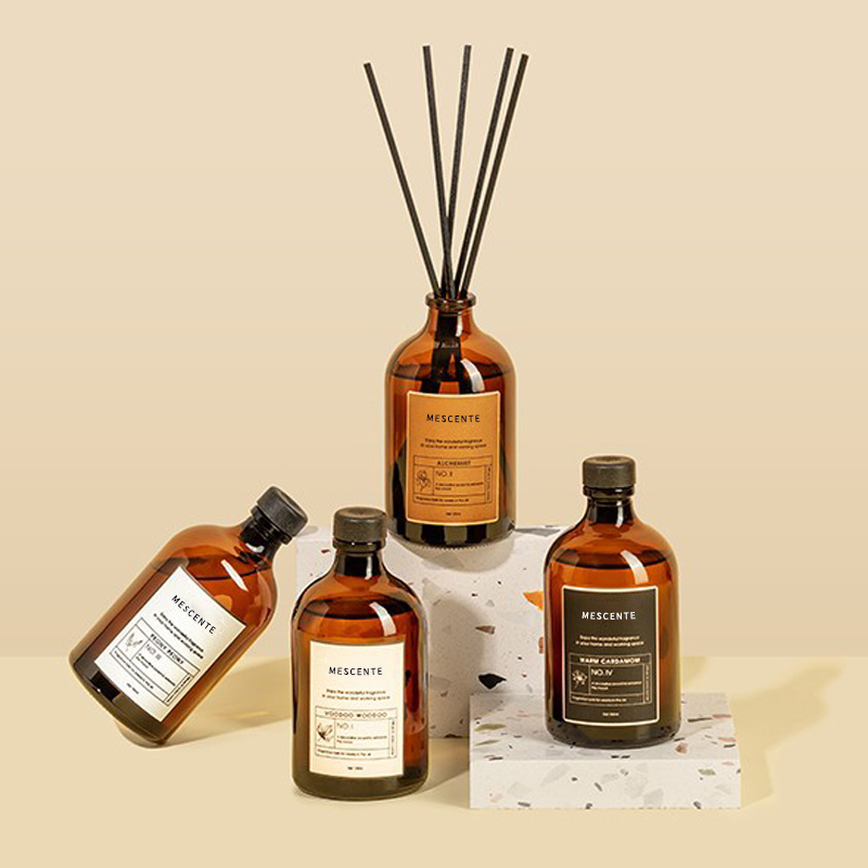 큰 검정색과 금색 100ml 연료질의 프리미엄 유리 드럼 스틱 허브 디퓨저 공기 청정제 접시