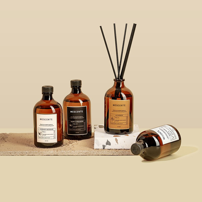 큰 검정색과 금색 100ml 연료질의 프리미엄 유리 드럼 스틱 허브 디퓨저 공기 청정제 접시