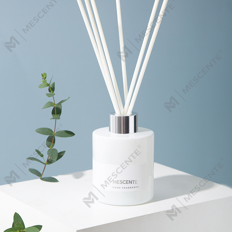 M&Scent 스토퍼가 있는 도매 고급 개인 상표 장식 꽃 스틱 섬유 리드 디퓨저