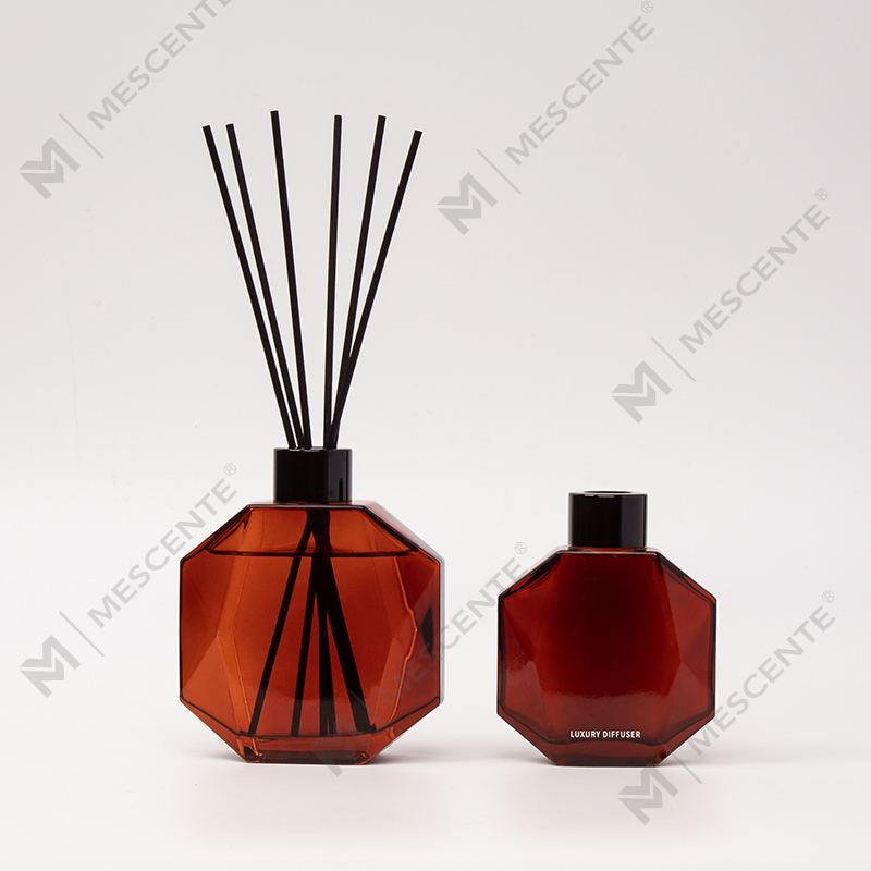 M&Scent 도매 럭셔리 맞춤형 미니 병 아로마테라피 리드 디퓨저 오일 선물 상자 포함