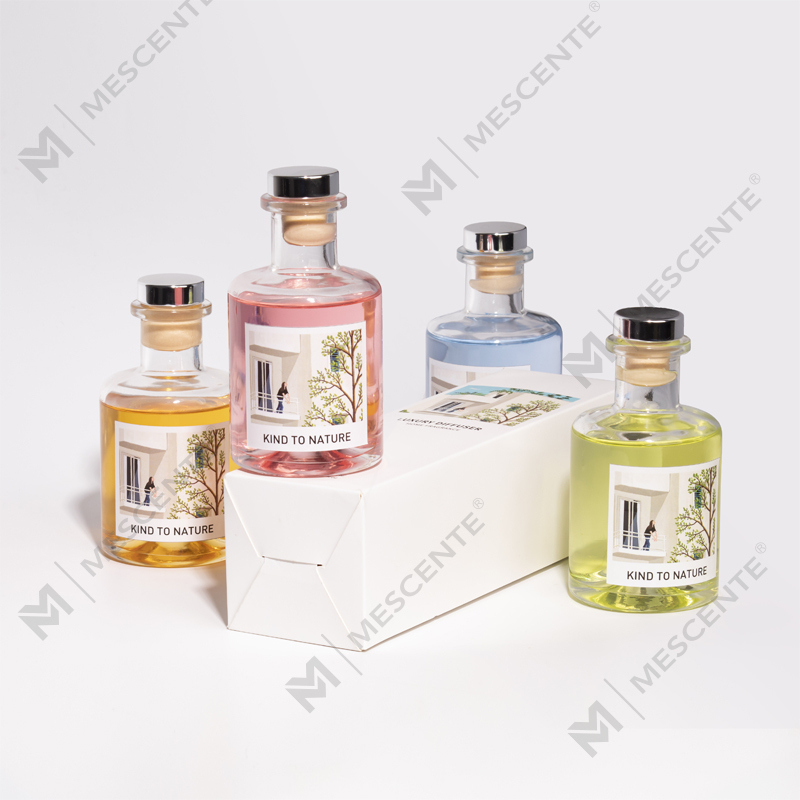 M&Scent Luxury 200ml 맞춤형 흰색 병 나무 스틱 리드 디퓨저(박스 포함)
