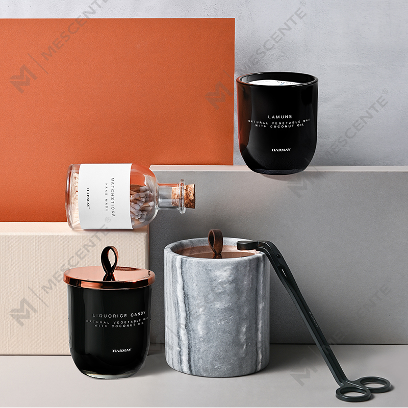 M&Scent 도매 고급 맞춤 장식 개인 상표 검은 유리 크리스탈 향기로운 간장 왁스 양초
