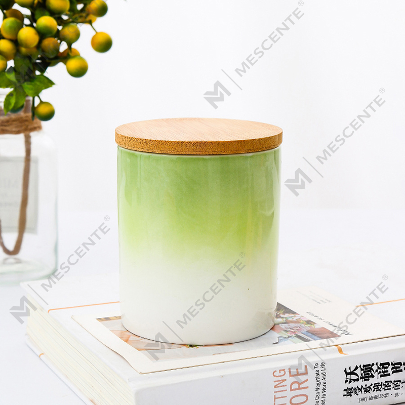 M&Scent 개인 상표 홈 장식 세라믹 양초 단지에 있는 맞춤형 향초